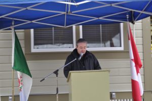 Mayor Wayne Potoroka addresses audience